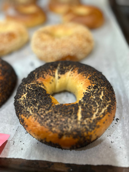 1 Dozen Montreal Original Bagel